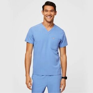 FIGS Ceil Blue Leon Three-Pocket Scrub Top™
